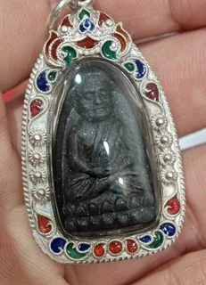 Luang Phor Tuad General — photo from a sourced market listing