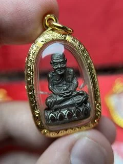 Luang Phor Tuad Phra Loha (Mixed Metal) BE2505 — photo from a sourced market listing