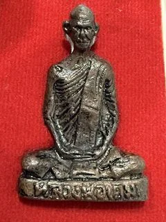 Luang Phor Derm Phra Somdej BE2493 — photo from a sourced market listing